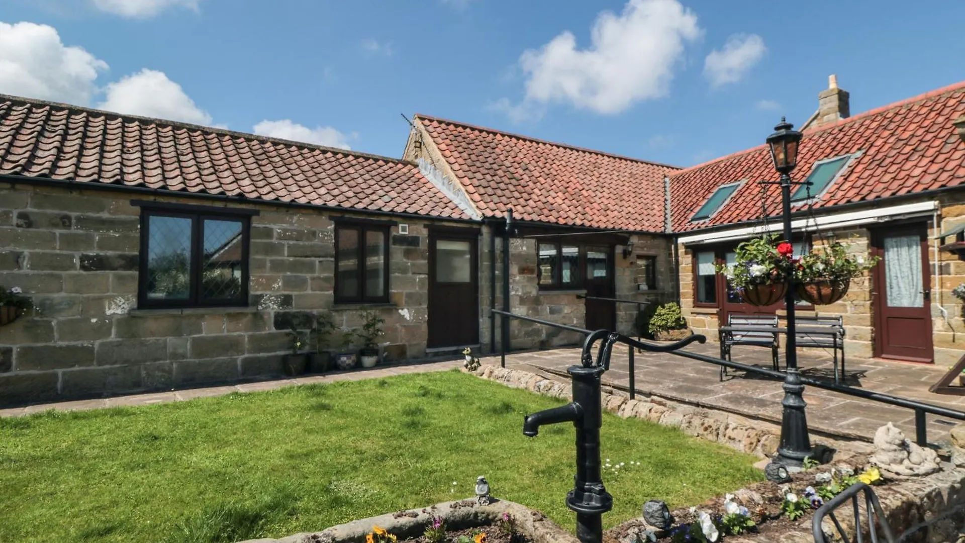 Beaconsfield Cottage Scarborough